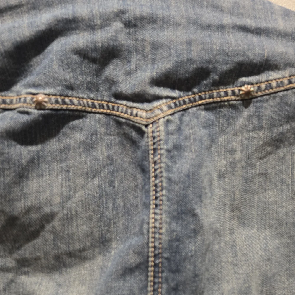 Double D Ranch Denim Jacket with Studs and Leather Embellishment - Picture 7 of 8